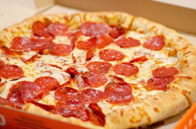 Domino's Pizza Falls Short of Sales Expectations in Q3 Amid Weakening Demand